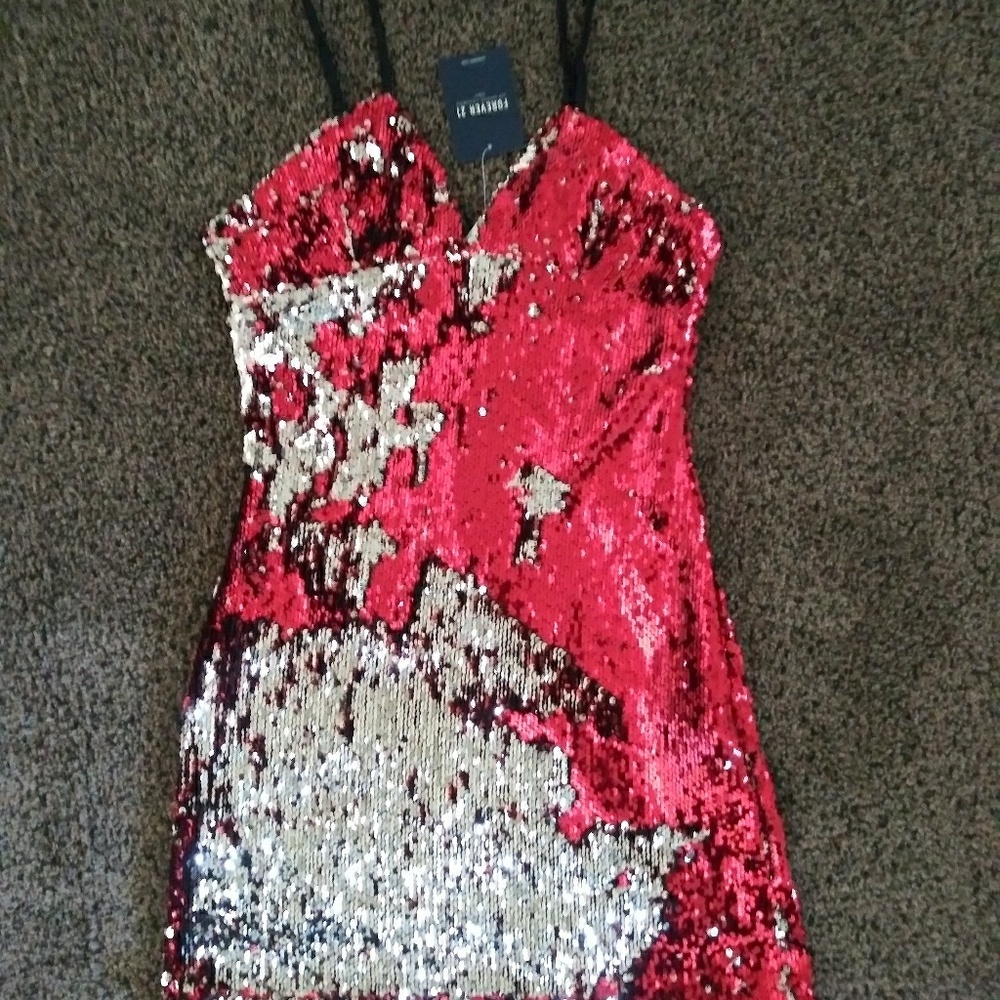RED AND GOLD KNIT DRESS